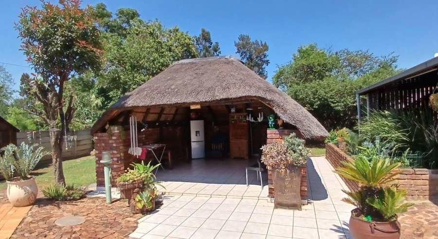 3 Bedroom Property for Sale in Brackendowns Gauteng