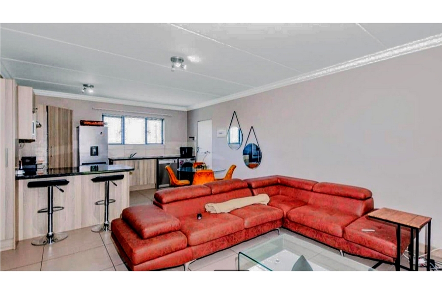 2 Bedroom Property for Sale in Chartwell Gauteng