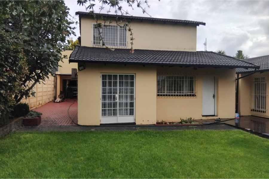 4 Bedroom Property for Sale in Sundowner Gauteng