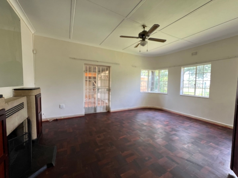 6 Bedroom Property for Sale in Discovery Gauteng