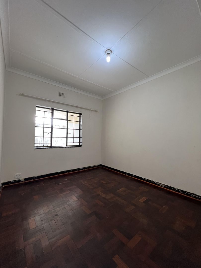 6 Bedroom Property for Sale in Discovery Gauteng
