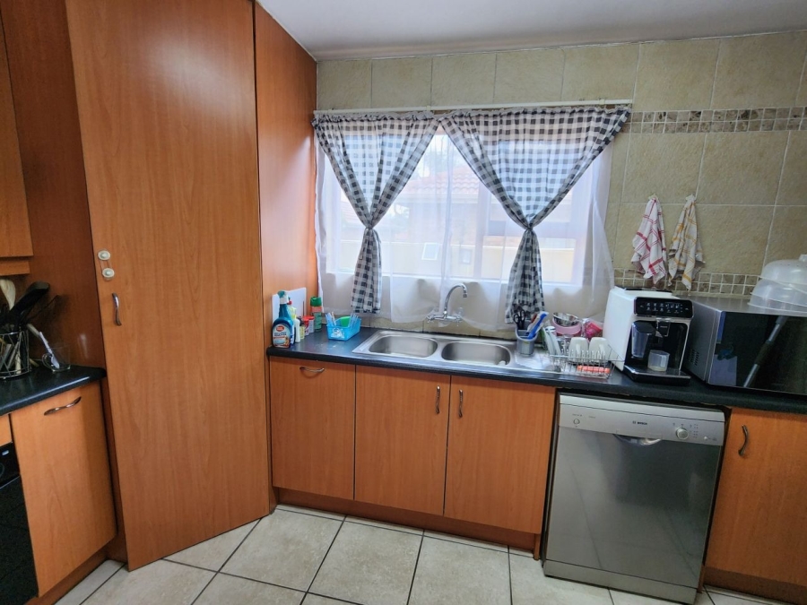 4 Bedroom Property for Sale in Bartlett Gauteng