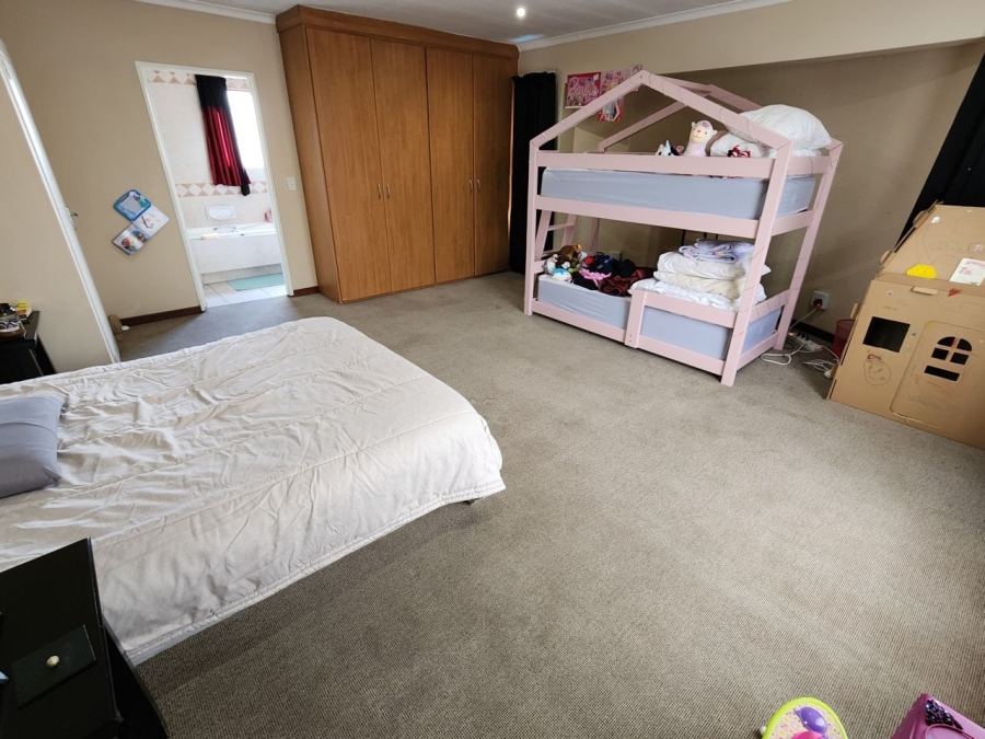 4 Bedroom Property for Sale in Bartlett Gauteng