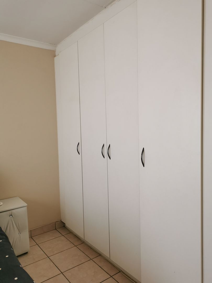 1 Bedroom Property for Sale in Honeydew Gauteng