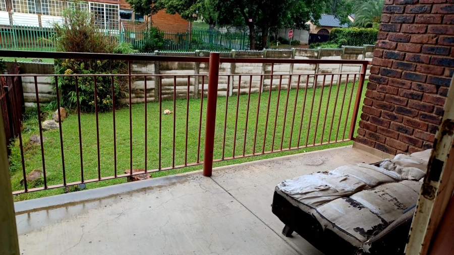 1 Bedroom Property for Sale in Windsor East Gauteng