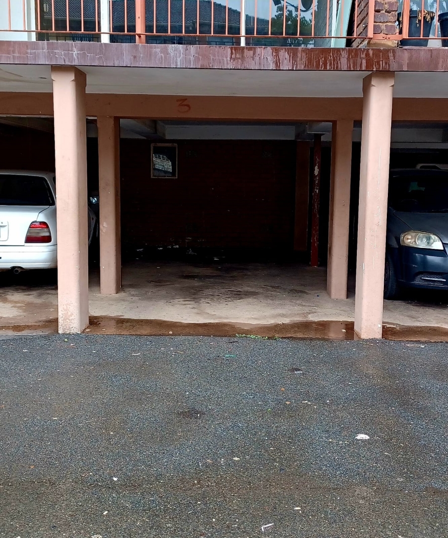 1 Bedroom Property for Sale in Windsor East Gauteng