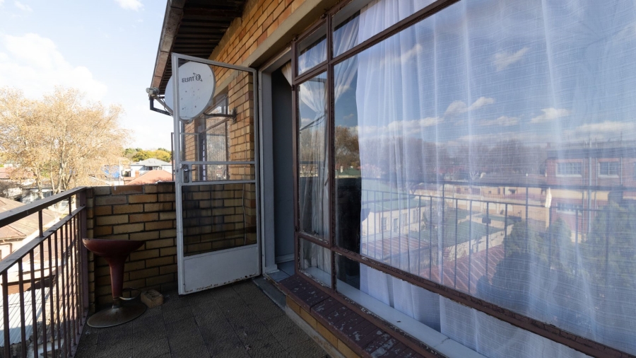 2 Bedroom Property for Sale in Turffontein Gauteng