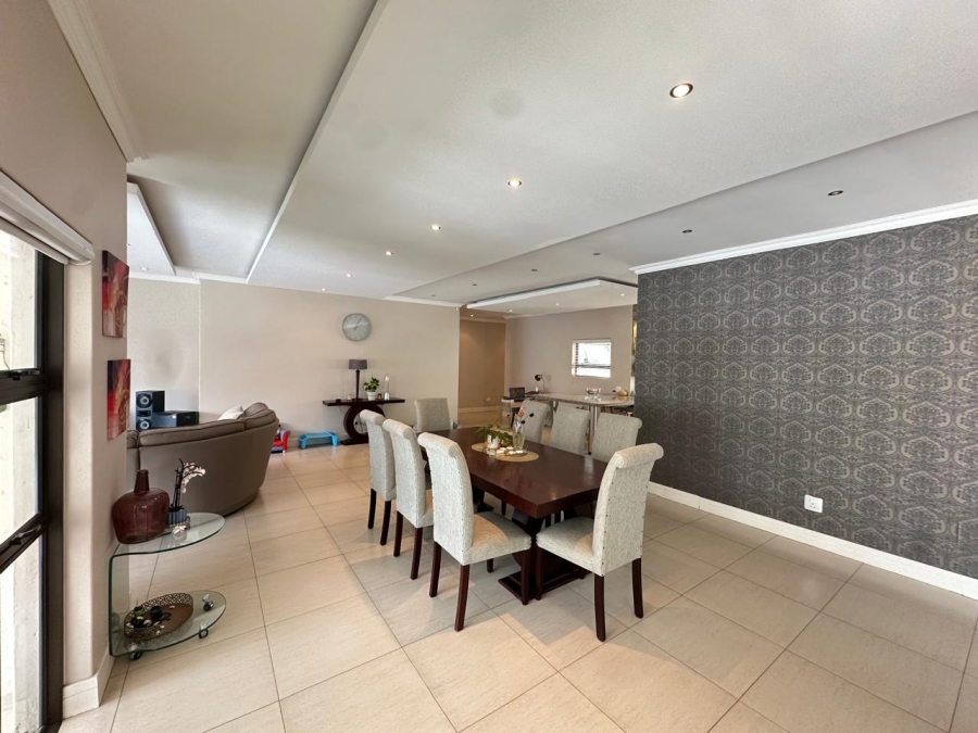 4 Bedroom Property for Sale in Greenstone Hill Gauteng