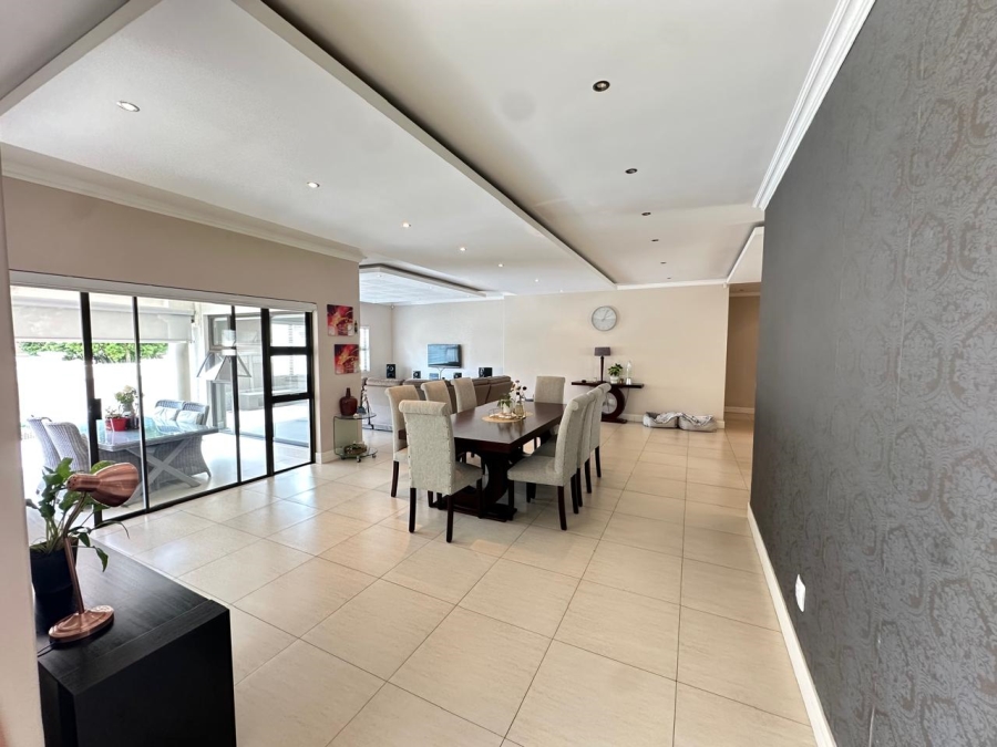 4 Bedroom Property for Sale in Greenstone Hill Gauteng