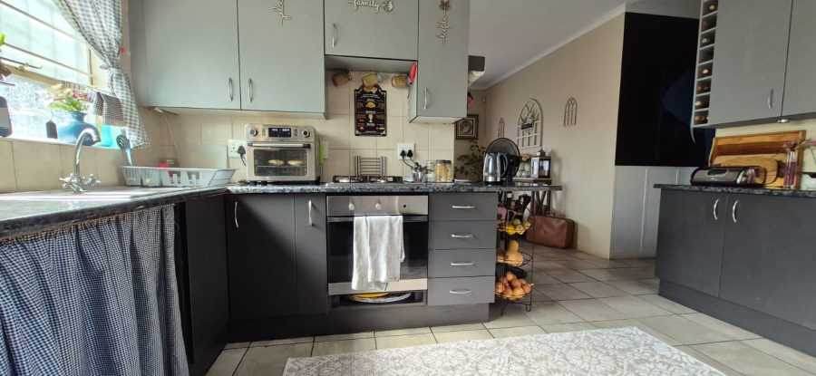 3 Bedroom Property for Sale in Kenleaf Gauteng