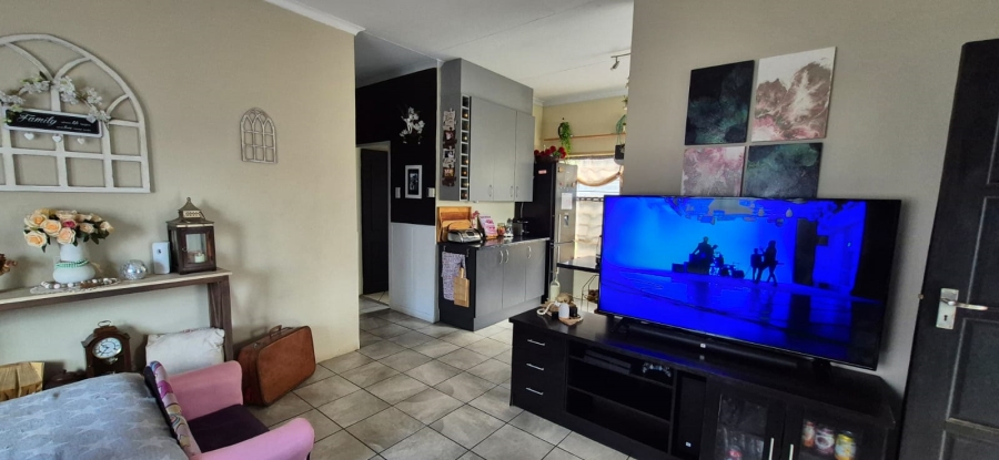 3 Bedroom Property for Sale in Kenleaf Gauteng