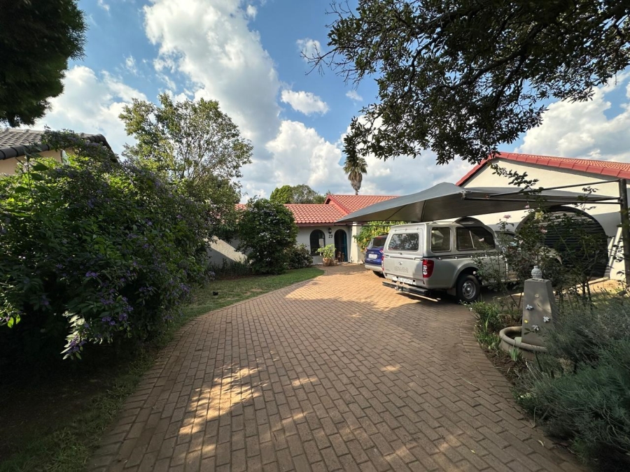 3 Bedroom Property for Sale in Beyers Park Gauteng