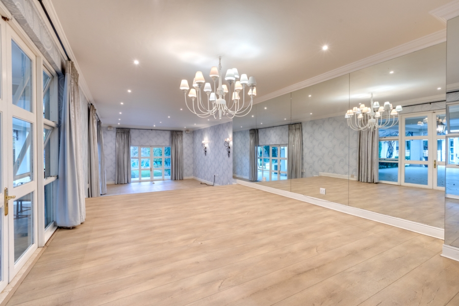 To Let 5 Bedroom Property for Rent in Bryanston Gauteng