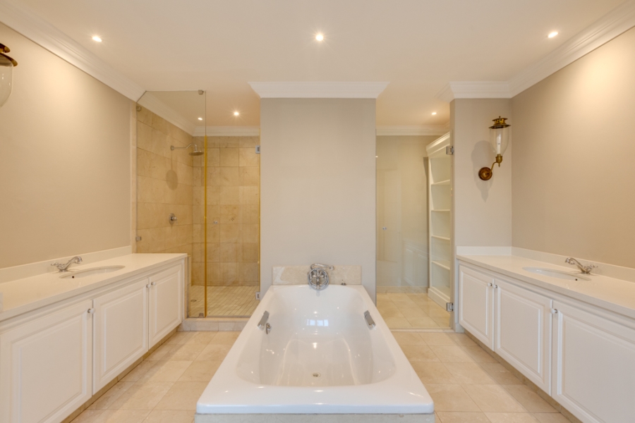 To Let 5 Bedroom Property for Rent in Bryanston Gauteng