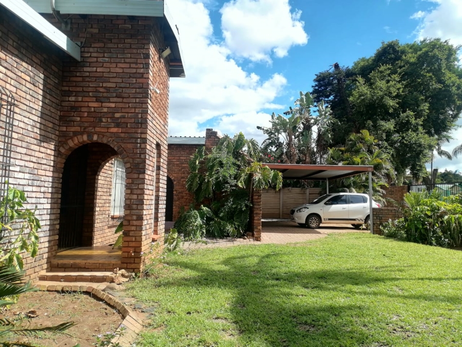 3 Bedroom Property for Sale in Theresa Park Gauteng