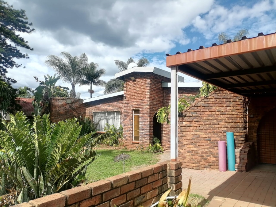 3 Bedroom Property for Sale in Theresa Park Gauteng