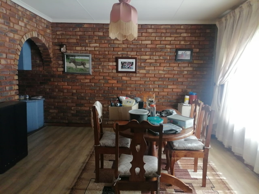 3 Bedroom Property for Sale in Theresa Park Gauteng