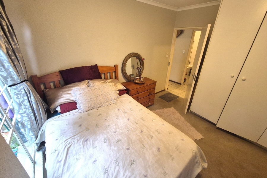 2 Bedroom Property for Sale in Douglasdale Gauteng