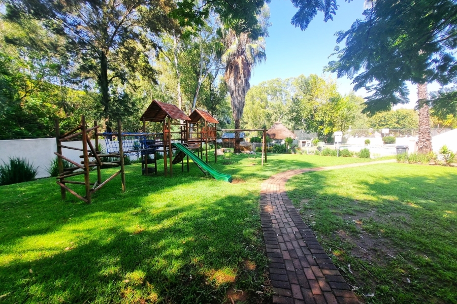 2 Bedroom Property for Sale in Douglasdale Gauteng