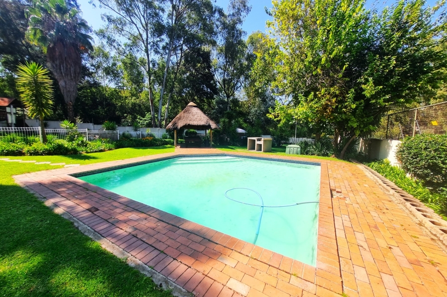 2 Bedroom Property for Sale in Douglasdale Gauteng