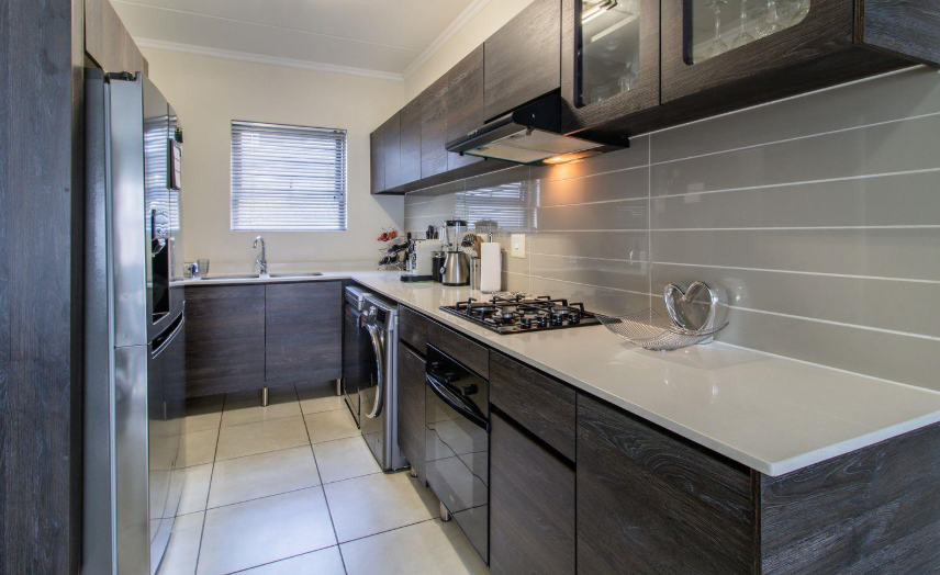 3 Bedroom Property for Sale in Oakdene Gauteng