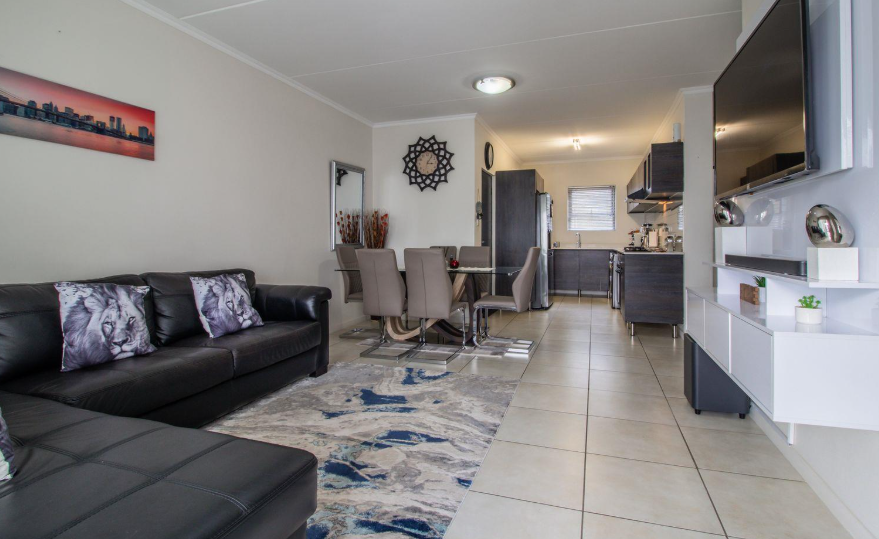 3 Bedroom Property for Sale in Oakdene Gauteng