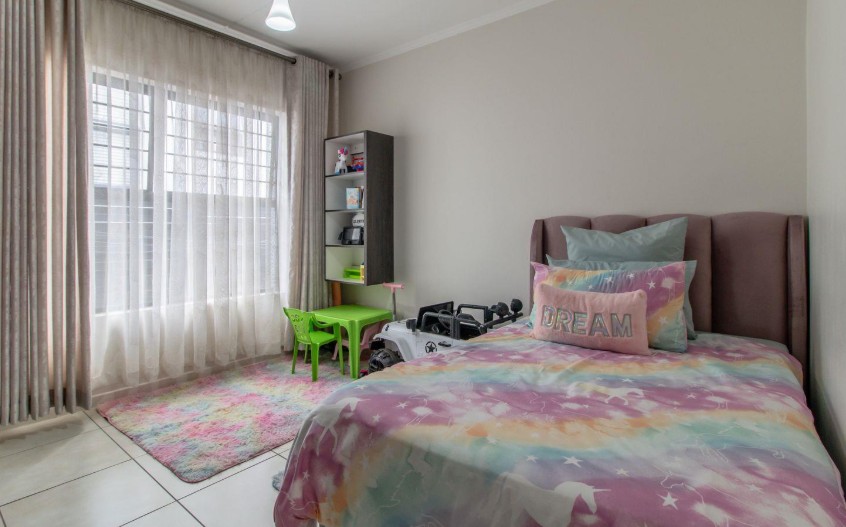 3 Bedroom Property for Sale in Oakdene Gauteng
