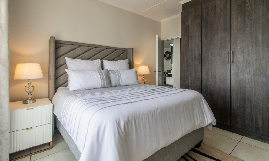 3 Bedroom Property for Sale in Oakdene Gauteng