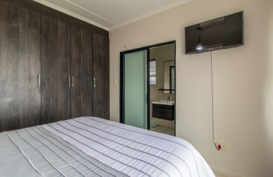 3 Bedroom Property for Sale in Oakdene Gauteng