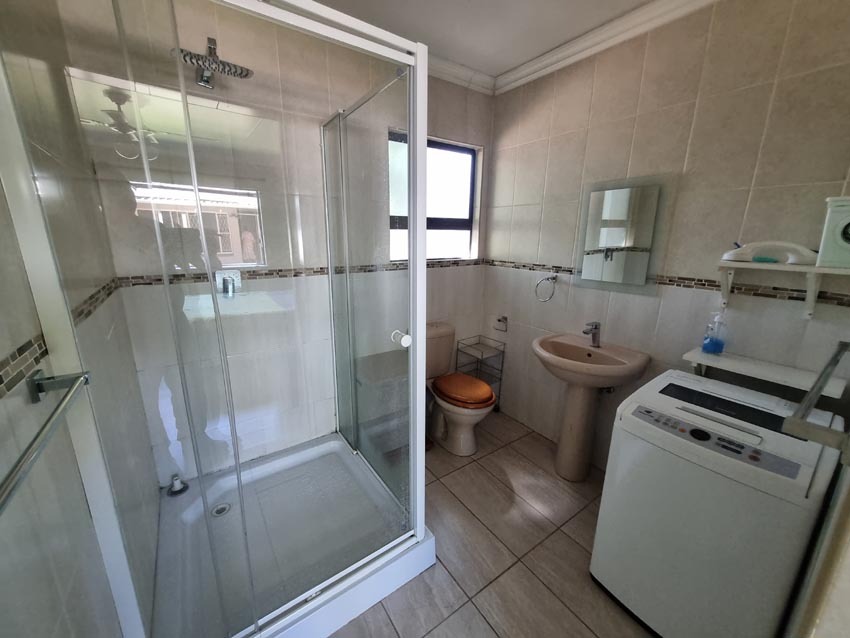 3 Bedroom Property for Sale in Brackendowns Gauteng