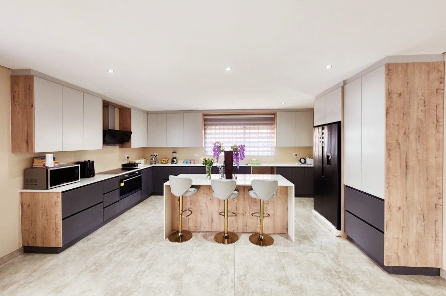 3 Bedroom Property for Sale in Crystal Park Gauteng