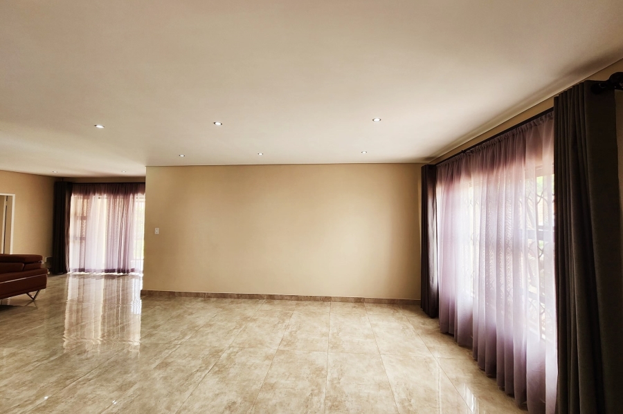 3 Bedroom Property for Sale in Crystal Park Gauteng