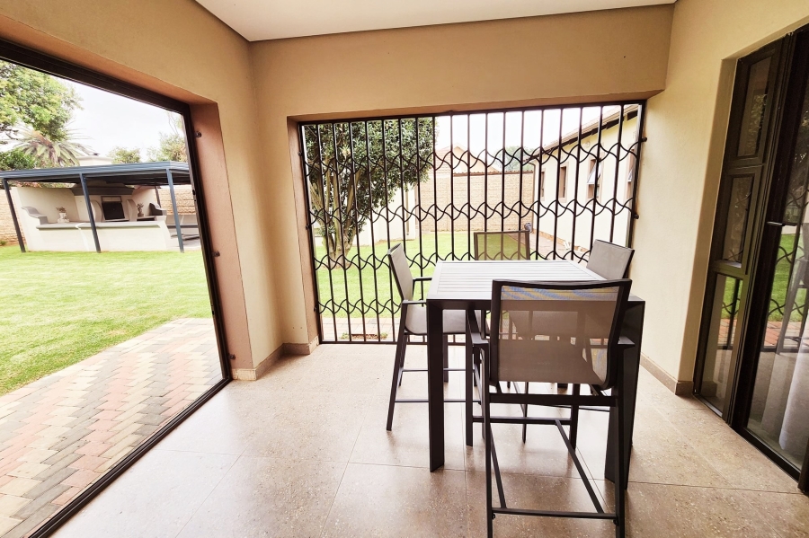 3 Bedroom Property for Sale in Crystal Park Gauteng