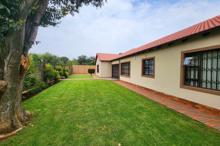 3 Bedroom Property for Sale in Crystal Park Gauteng
