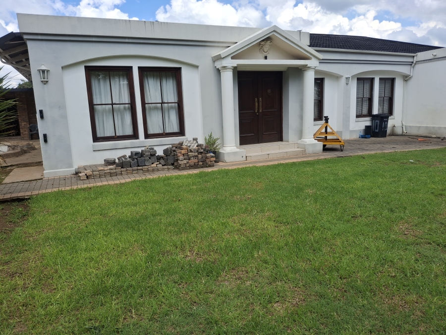 4 Bedroom Property for Sale in Airfield Gauteng