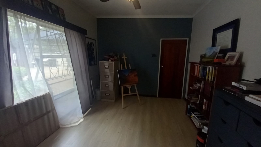 4 Bedroom Property for Sale in Helderkruin Gauteng