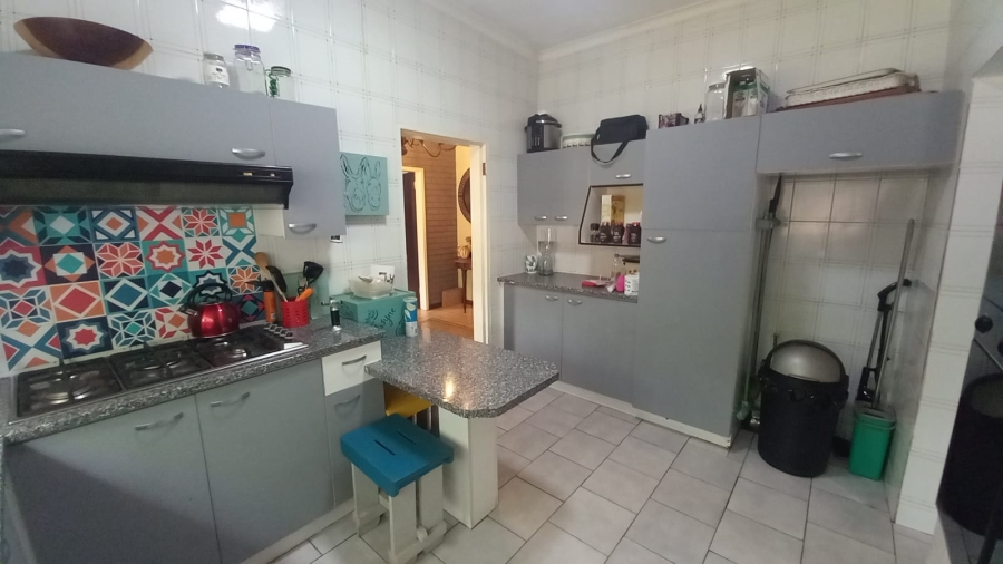 4 Bedroom Property for Sale in Helderkruin Gauteng