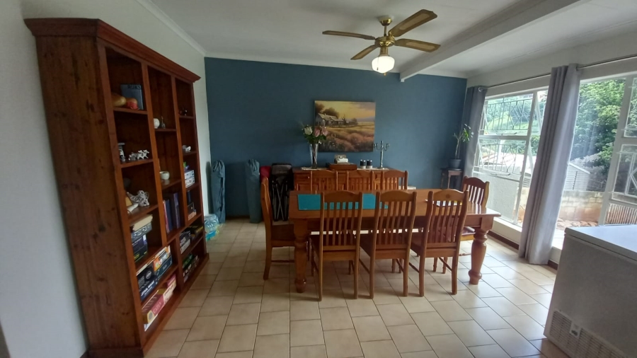 4 Bedroom Property for Sale in Helderkruin Gauteng