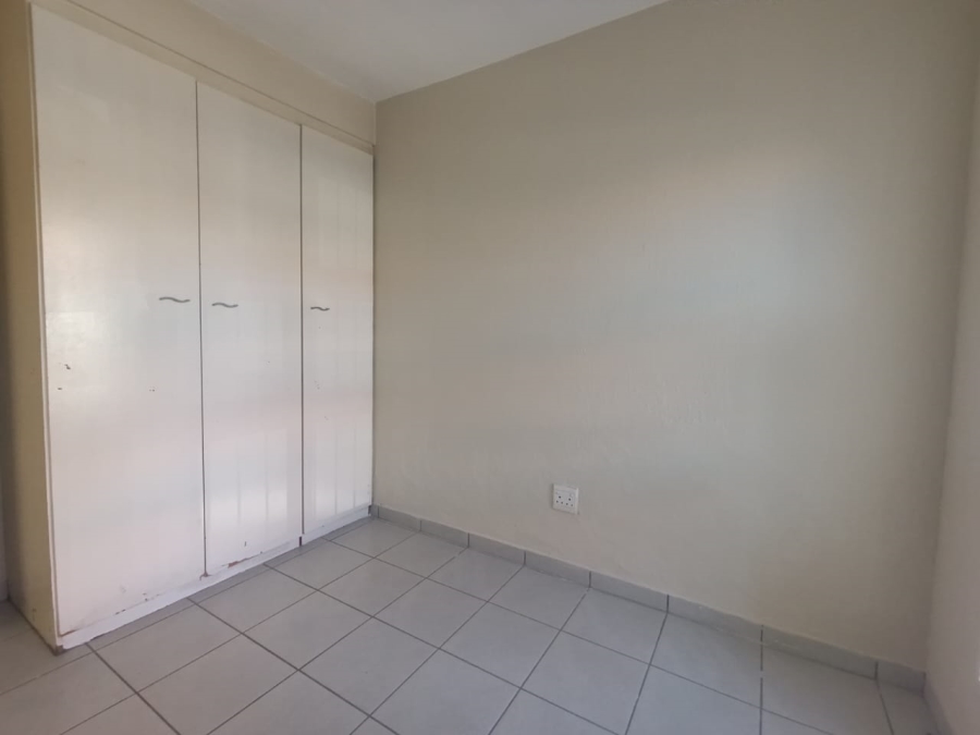 2 Bedroom Property for Sale in New Redruth Gauteng