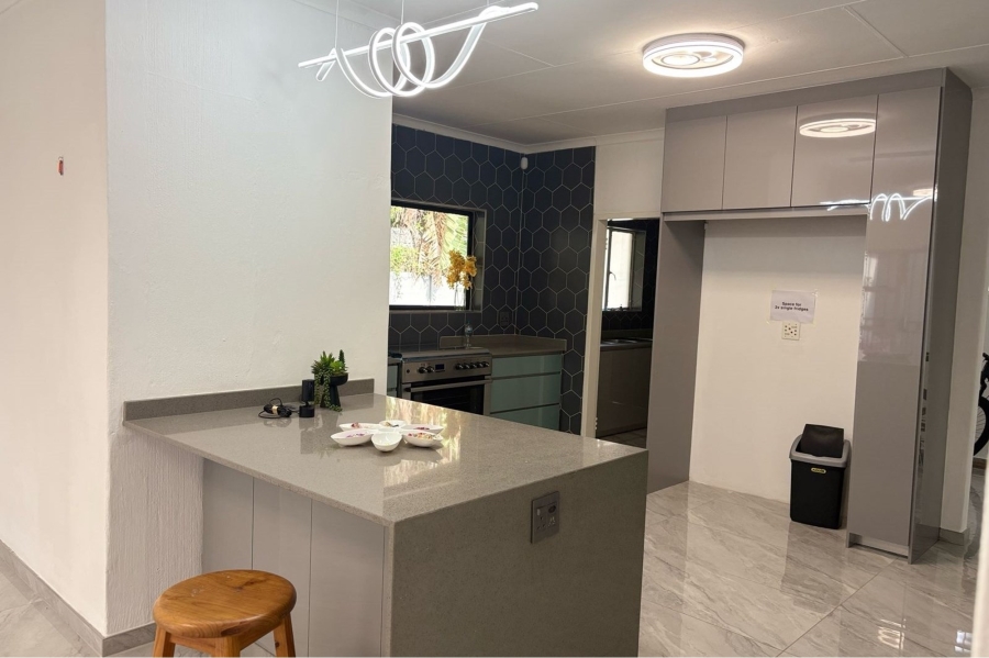 4 Bedroom Property for Sale in Northcliff Gauteng
