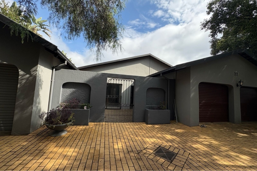 4 Bedroom Property for Sale in Northcliff Gauteng