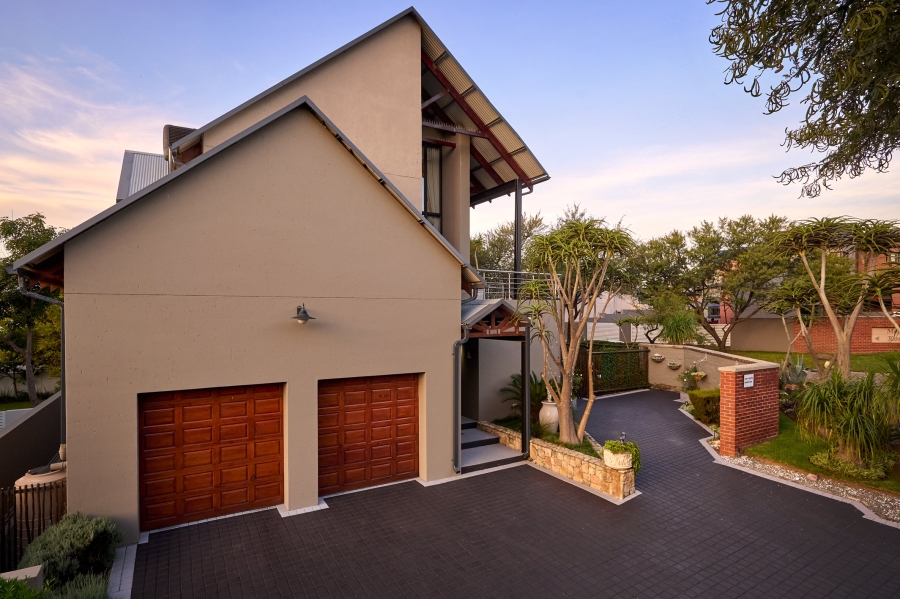 4 Bedroom Property for Sale in Waterfall Country Village Gauteng