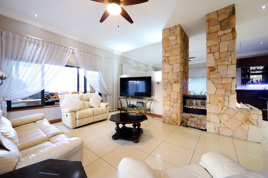 4 Bedroom Property for Sale in Waterfall Country Village Gauteng