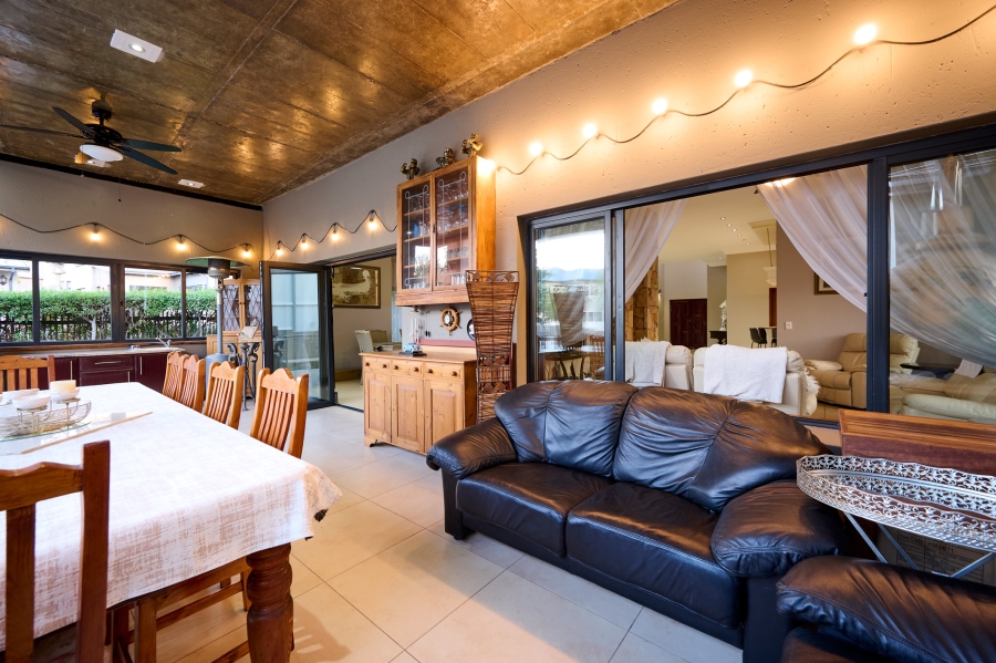 4 Bedroom Property for Sale in Waterfall Country Village Gauteng