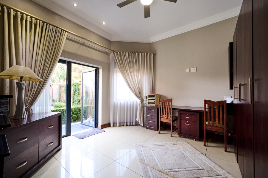 4 Bedroom Property for Sale in Waterfall Country Village Gauteng