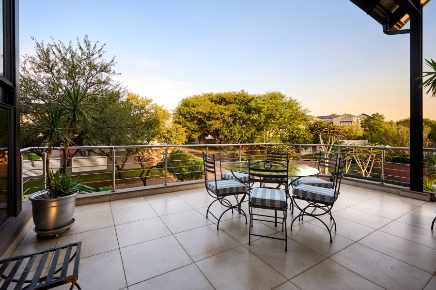 4 Bedroom Property for Sale in Waterfall Country Village Gauteng