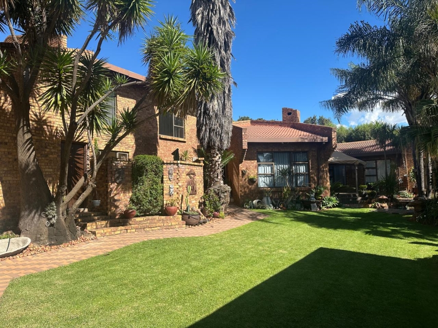 4 Bedroom Property for Sale in Marais Steyn Park Gauteng