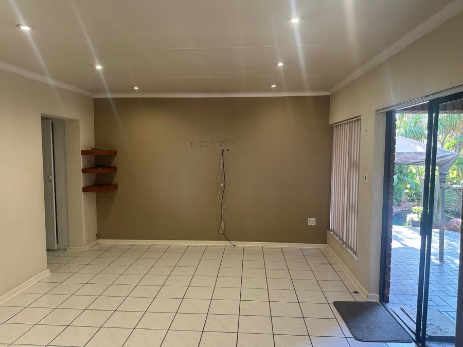 4 Bedroom Property for Sale in Marais Steyn Park Gauteng