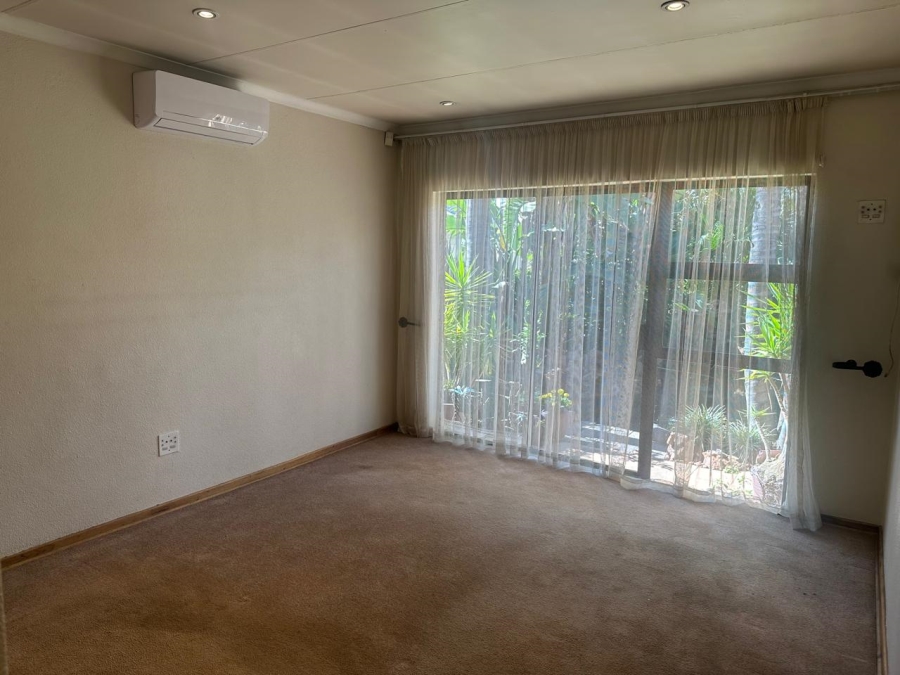 4 Bedroom Property for Sale in Marais Steyn Park Gauteng