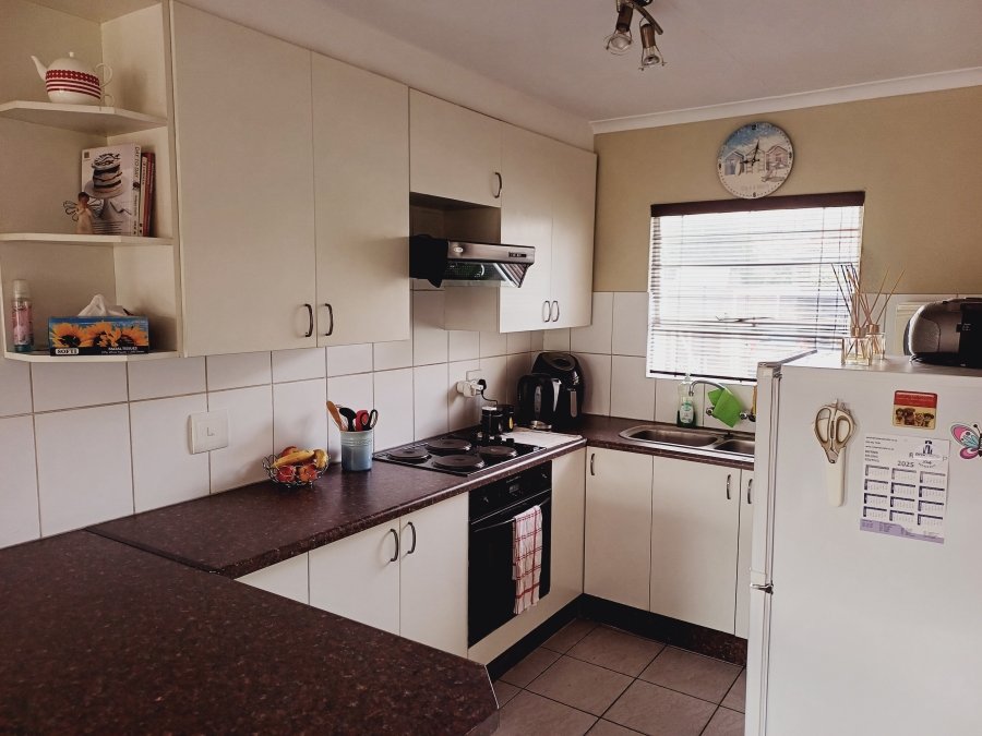 2 Bedroom Property for Sale in Kensington Gauteng